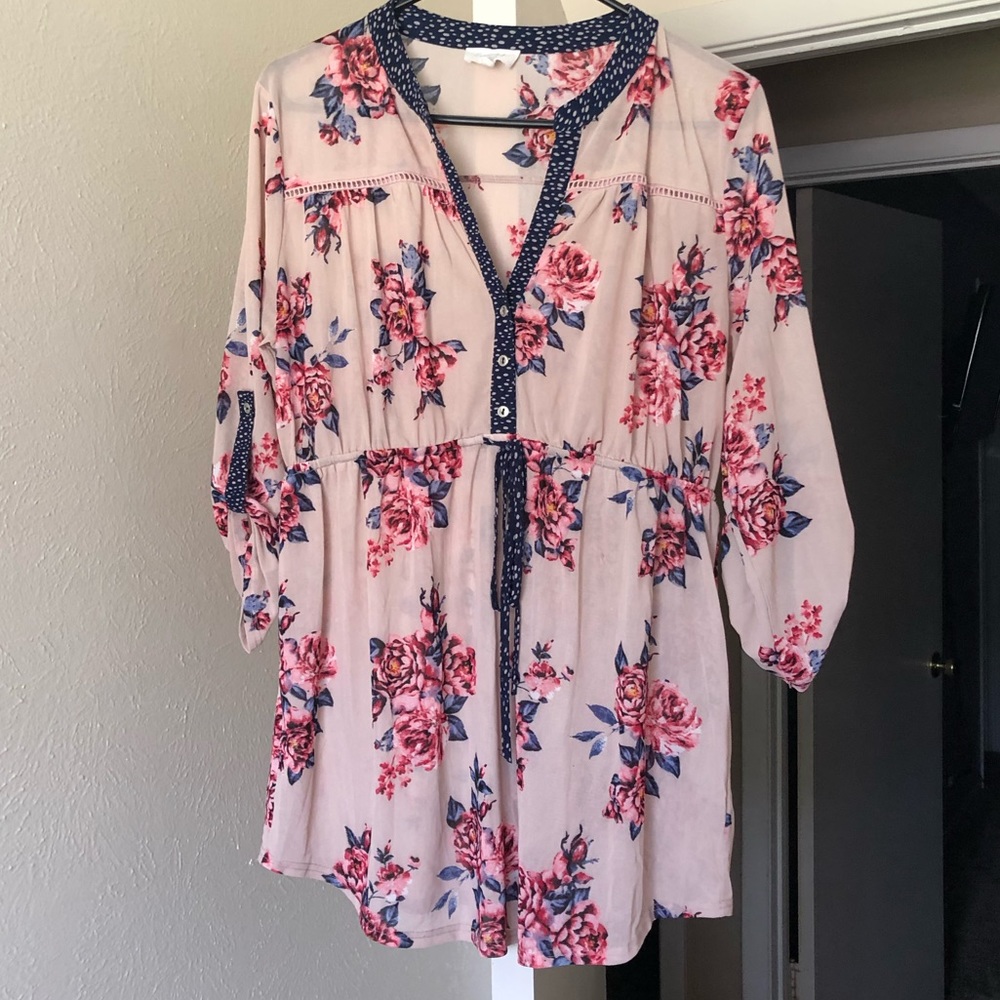 Floral maternity top